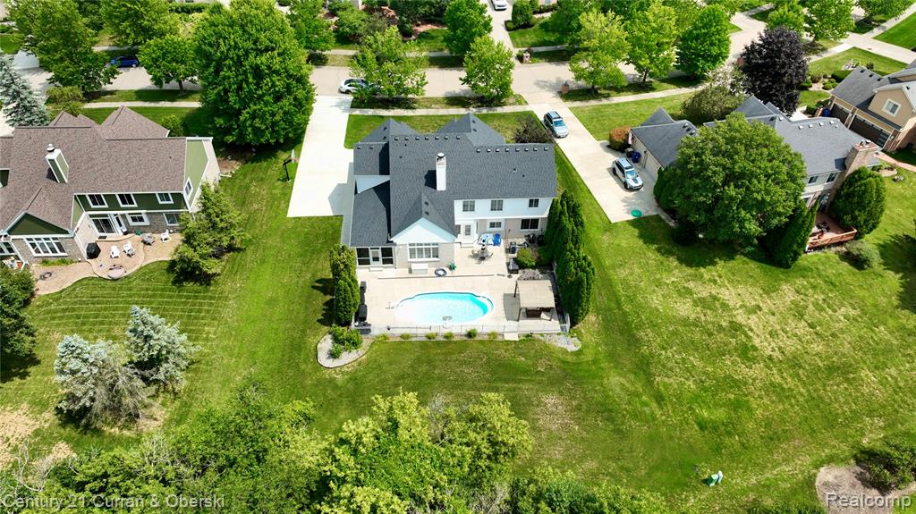 48279 Chesterfield Drive S, Dearborn, MI 48187 — Photo 45