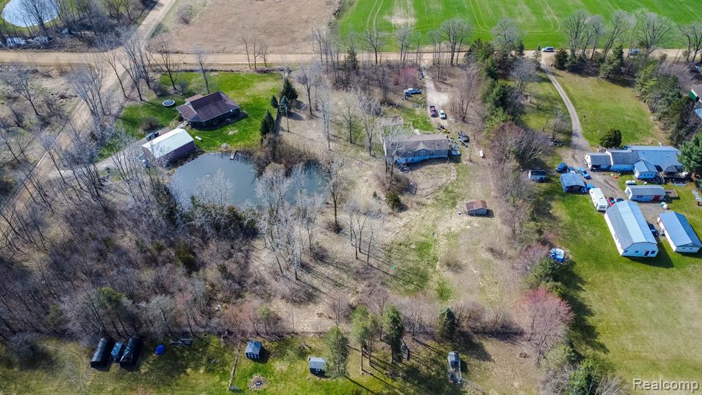 6463 CENTER Road, Fenton, MI 48430 — Photo 4