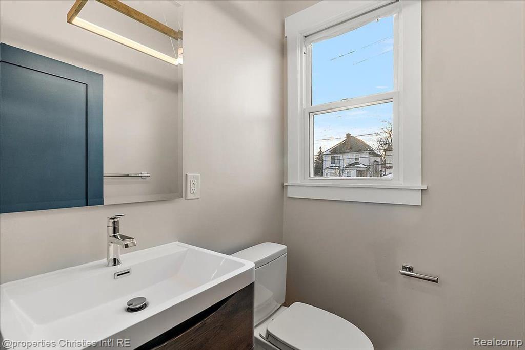 2579 Townsend Street, Detroit, MI 48214 — Photo 11