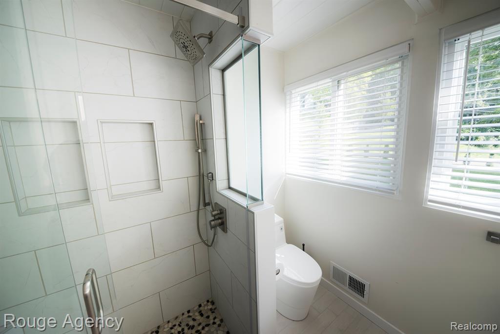 7305 SCENIC RIDGE Drive, Clarkston, MI — Photo 32