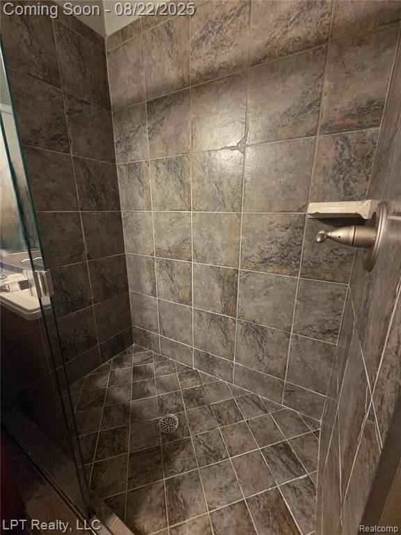 53043 CELTIC Drive, Shelby Twp, MI 48315 — Photo 25
