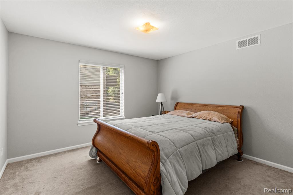 1039 Old Leake Court, 200, Holly, MI 48442 — Photo 16