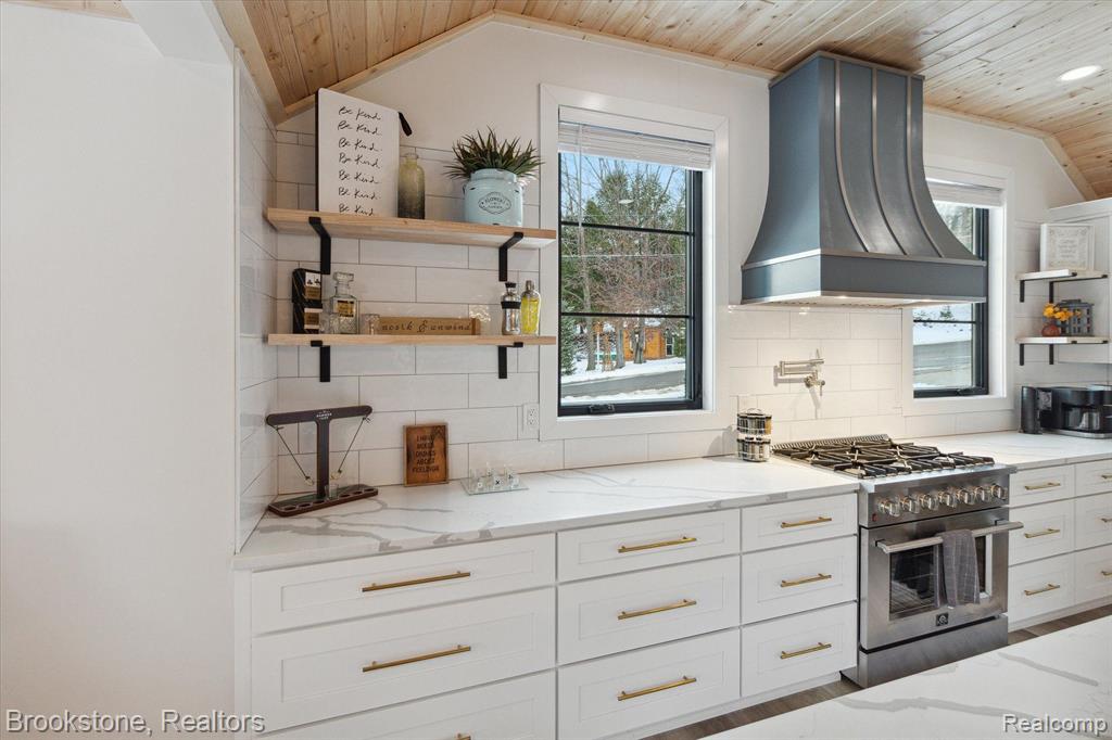 6245 W HIGGINS LAKE Drive, Roscommon, MI 48653 — Photo 12