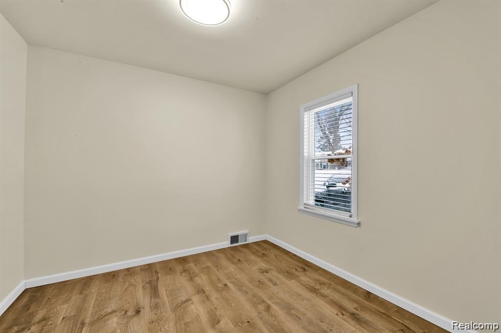 540 CAMDEN Street, Ferndale, MI 48220 — Photo 9