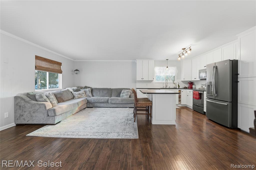 8548 Tim Tam Trail, Flushing, MI 48433 — Photo 11