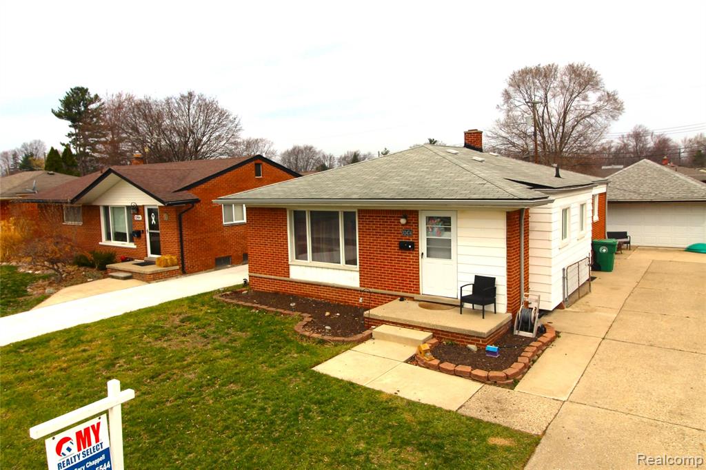 32474 Leona Street, Garden City, MI — front exterior