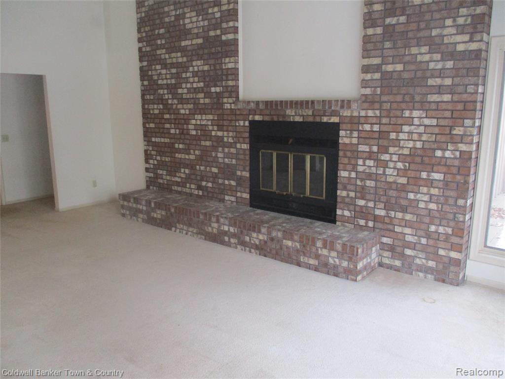 9102 Lake Crest Drive, Whitmore Lake, MI 48189 — Photo 8