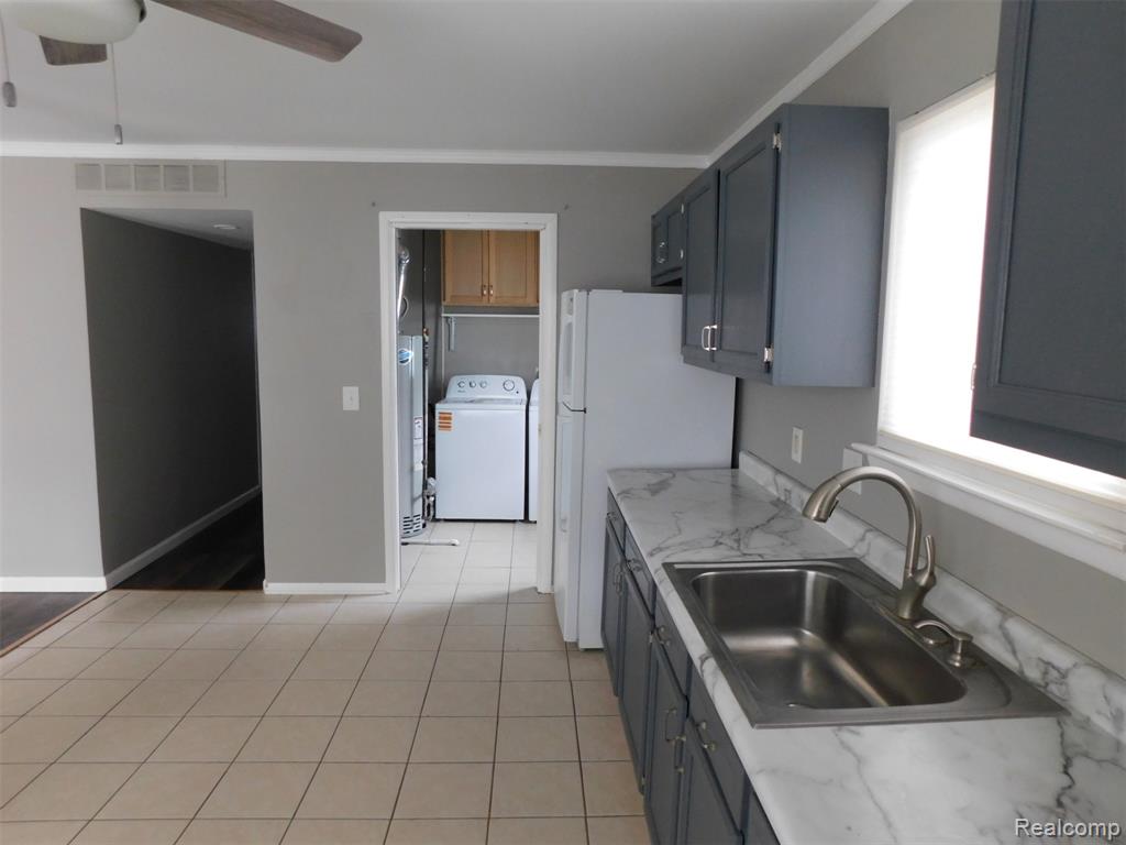 535 E Lewiston Avenue, Ferndale, MI 48220 — Photo 4