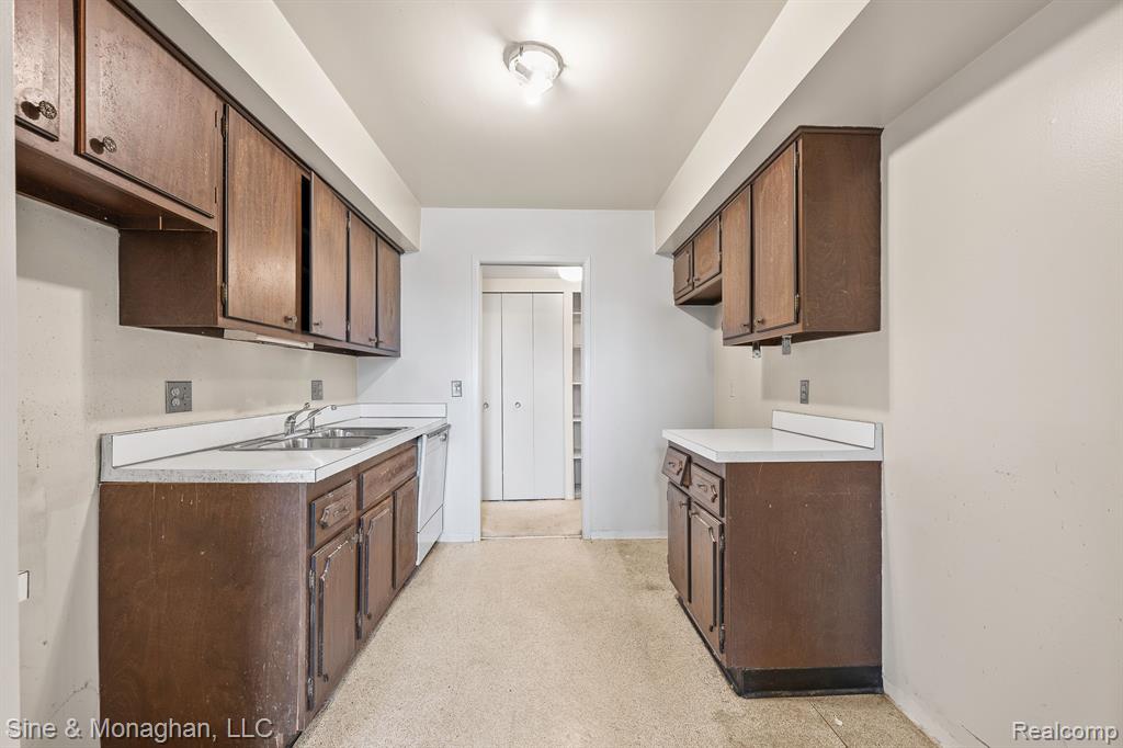 600 W BROWN Street, 102, Birmingham, MI 48009 — Photo 14