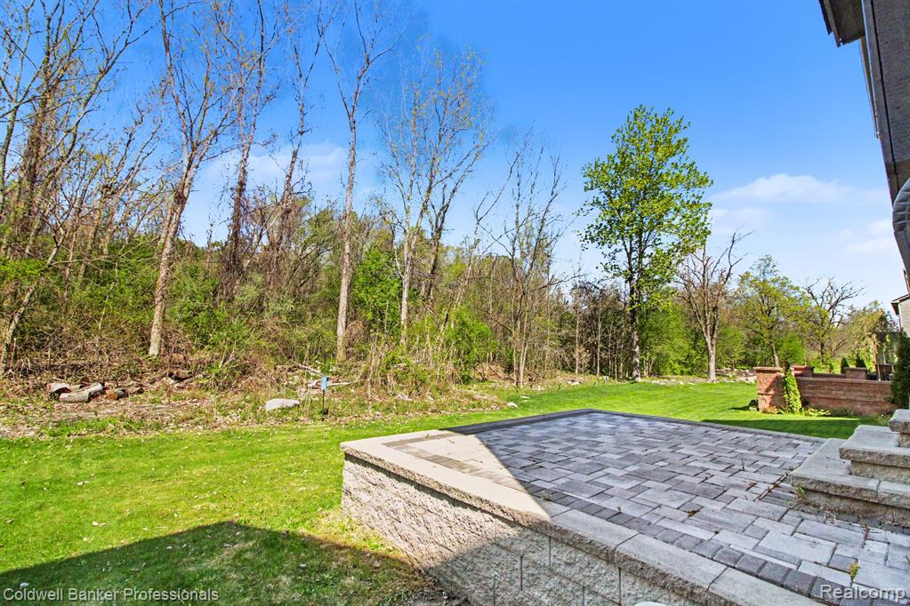 4817 W Stonegate Circle, Lake Orion, MI — Photo 8