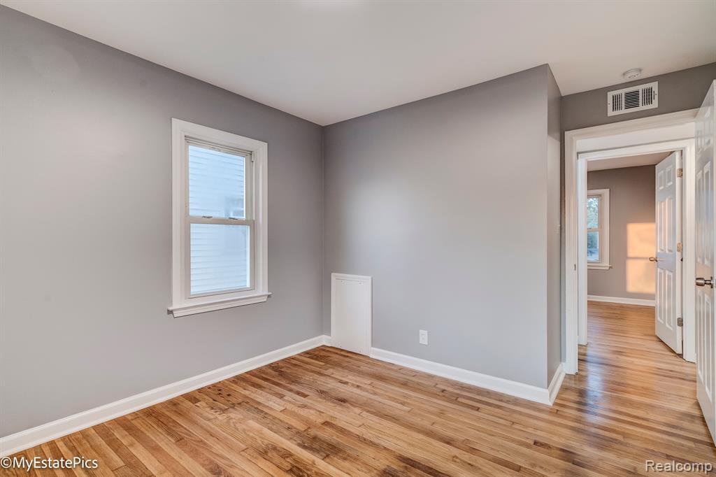 6151 HELEN Street, Garden City, MI — Photo 28