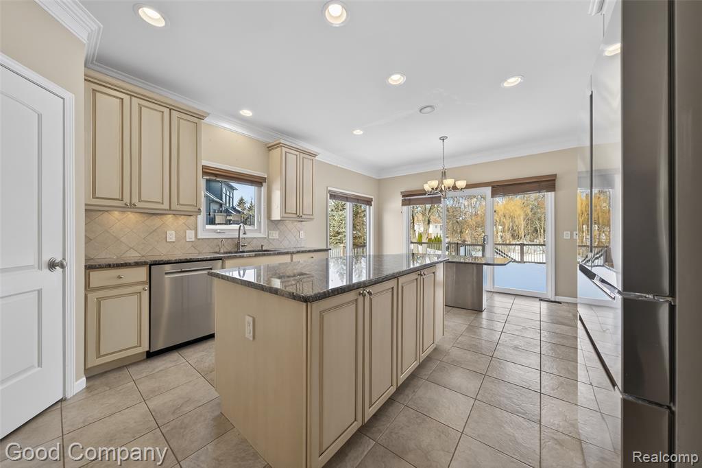 6456 Willow Road, West Bloomfield, MI 48324 — Photo 4