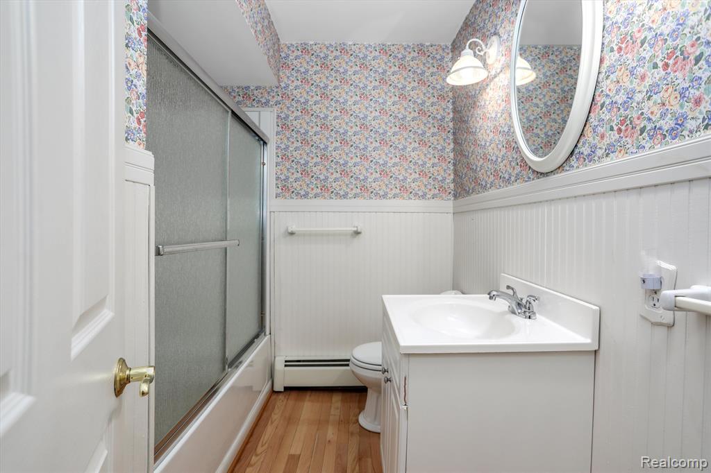 7464 S SHAKER Drive, Waterford, MI 48327 — Photo 24