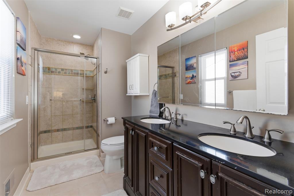 9140 Lakewood Drive, Whitmore Lake, MI 48189 — Photo 19