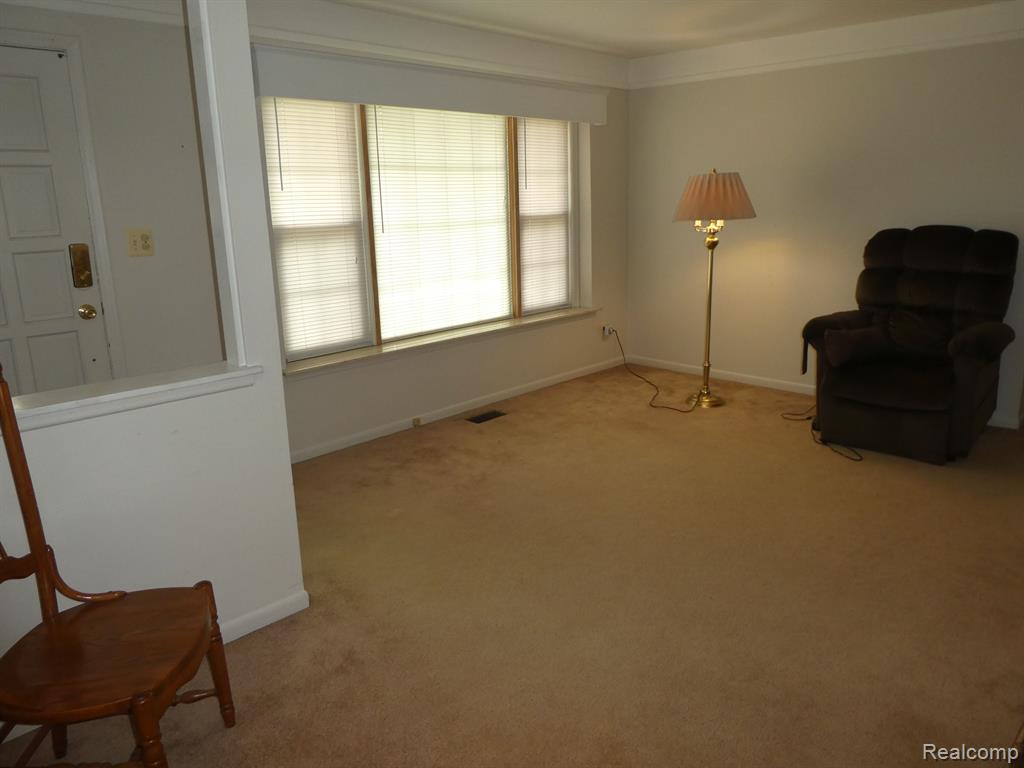 8435 INGRAM Street, Westland, MI — Photo 4