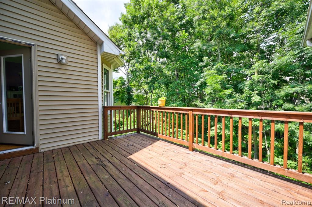 5512 Hidden Oaks Circle, Linden, MI 48451 — Photo 35