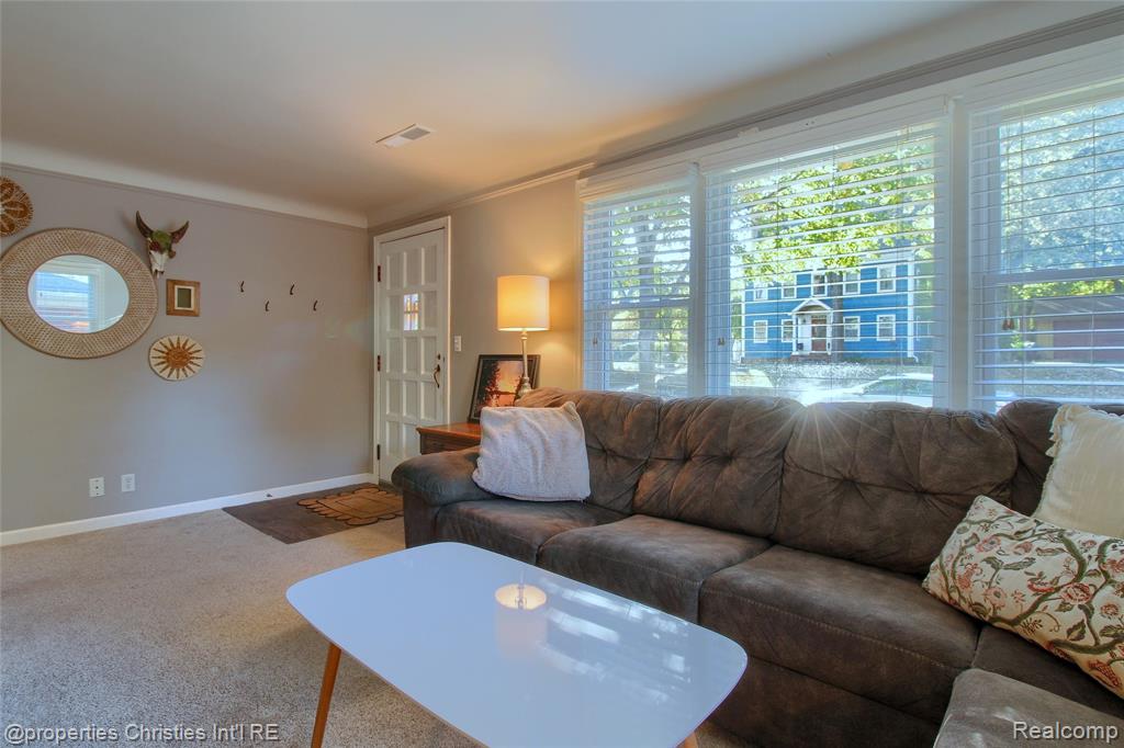 816 Carpenter Street, Northville, MI 48167 — Photo 6