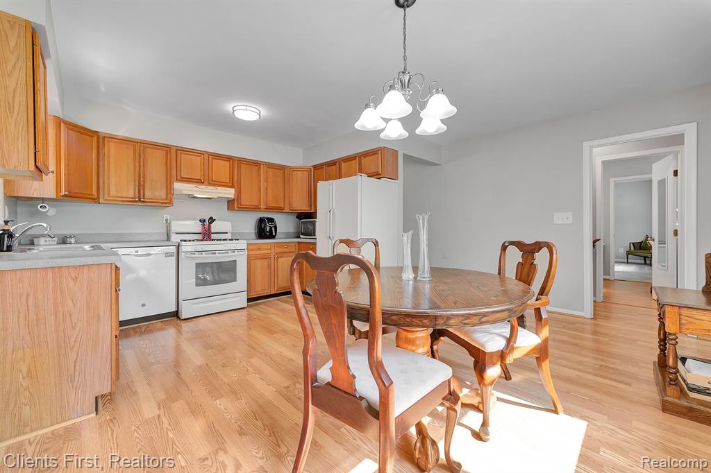 4630 DENTON Road, Canton, MI 48188 — Photo 16