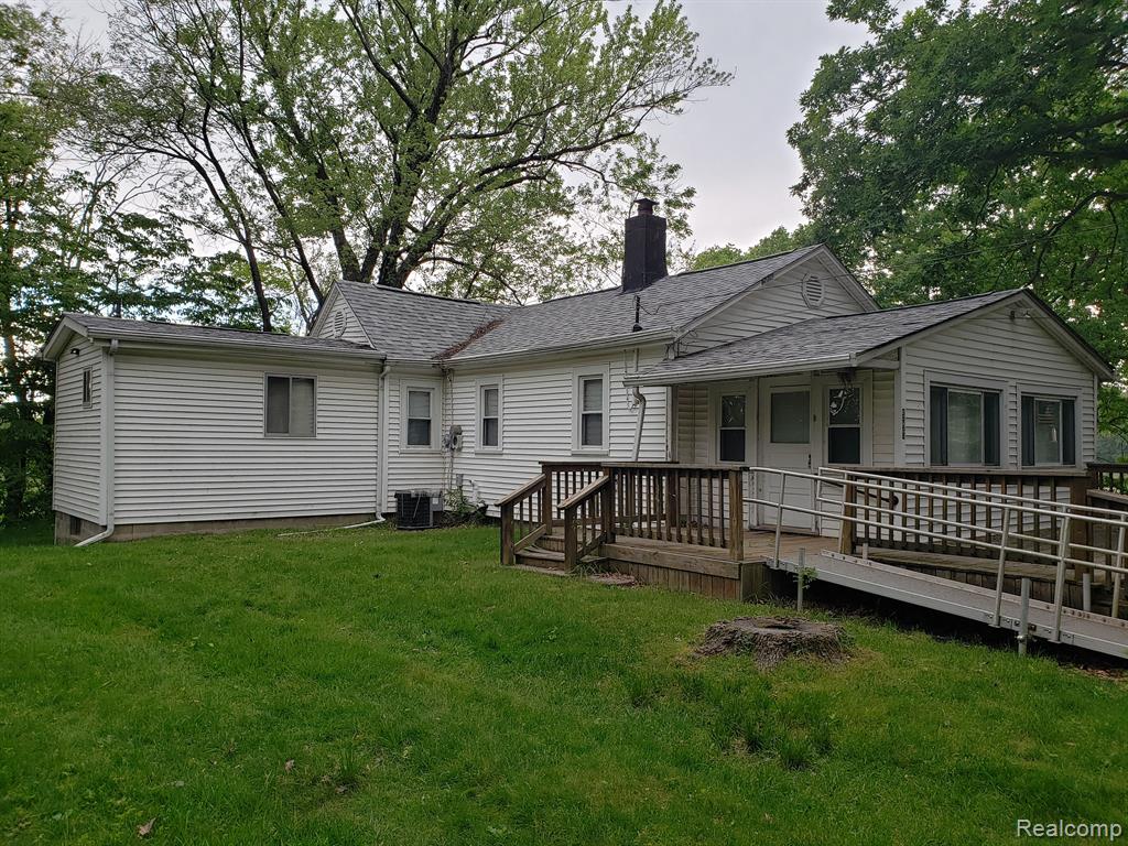 3968 BEN HUR Drive, Brighton, MI 48114 — Photo 2