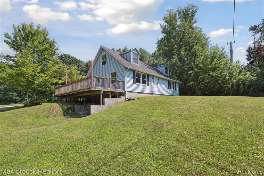 7669 Pontiac Lake Road, White Lake, MI — Photo 4