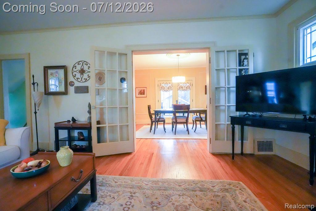 545 Eureka Road, Wyandotte, MI 48192 — Photo 15