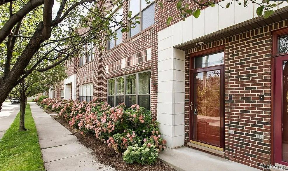 76 W Bethune Street, Detroit, MI 48202 — Photo 2