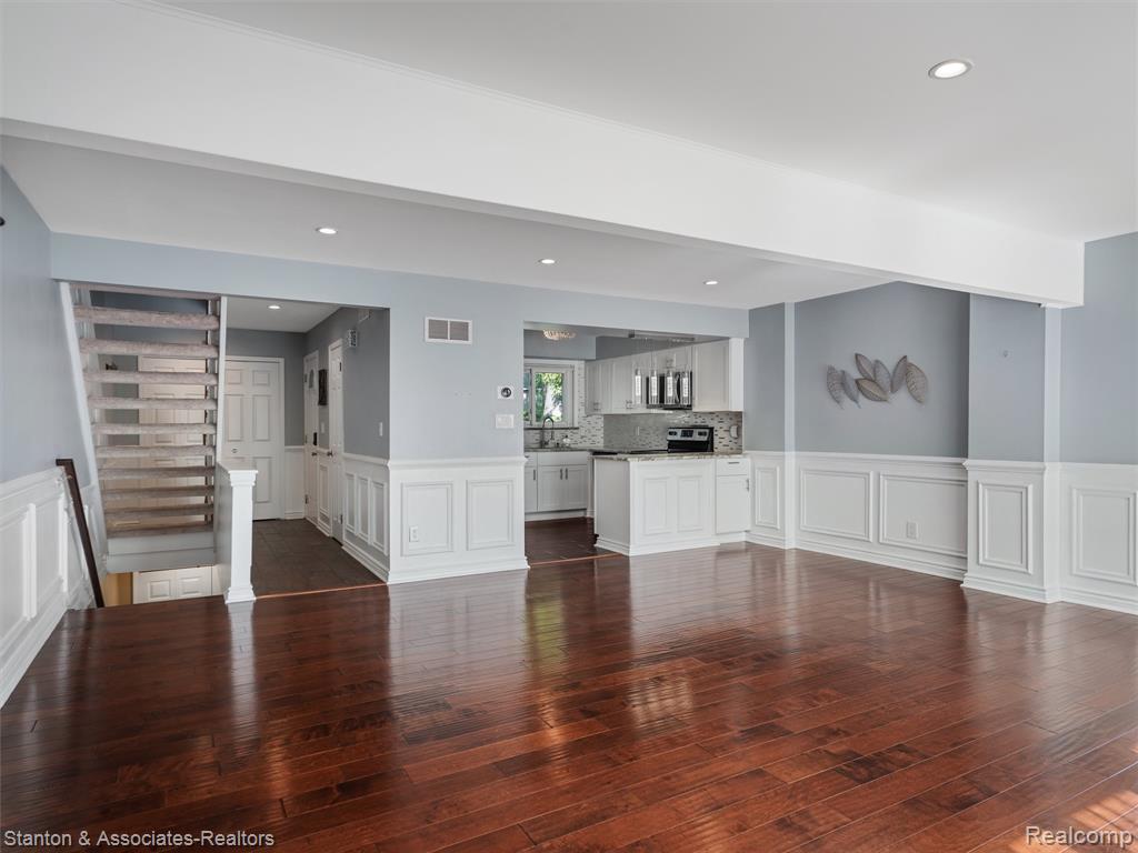 799 Kirts Boulevard, Troy, MI 48084 — Photo 10
