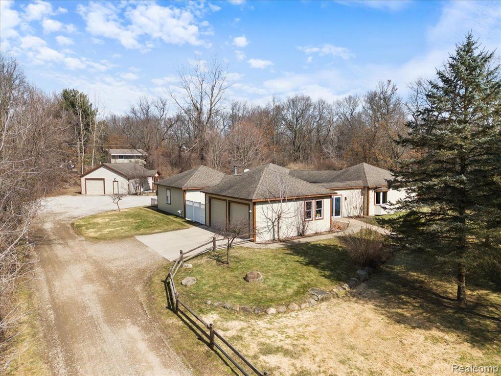 572 CASEMER Road, Lake Orion, MI — Photo 14