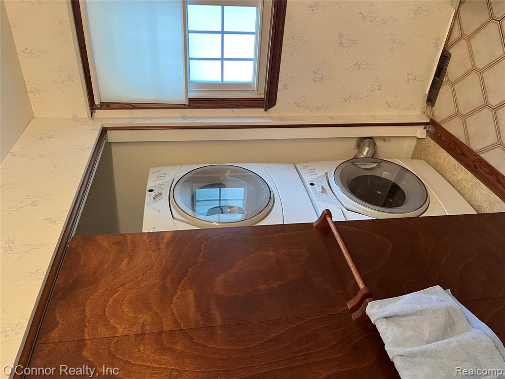 825 Illinois Street, Marysville, MI 48040 — Photo 10
