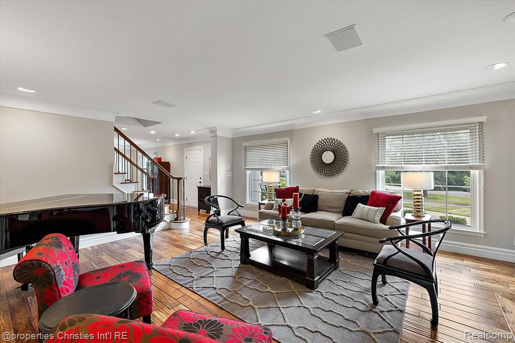 3060 Chickering Lane, Bloomfield Hills, MI 48302 — Photo 8