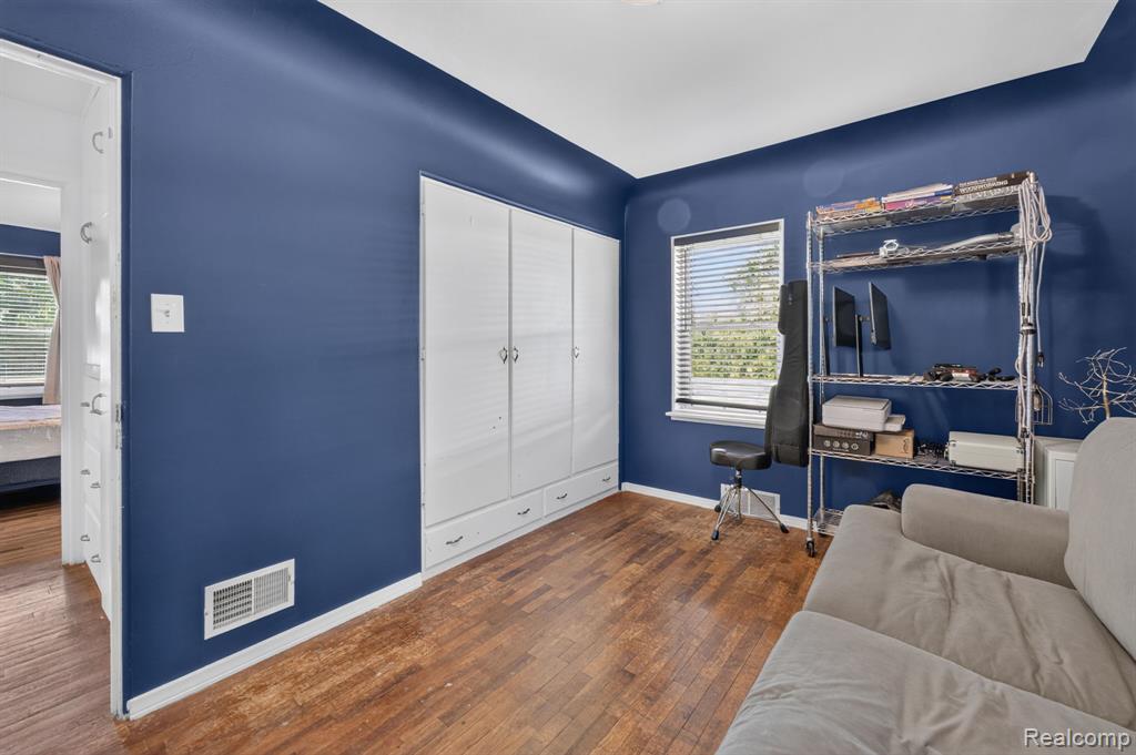 7077 Frances Road, Flushing, MI 48433 — Photo 29