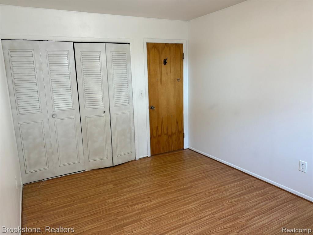 8219 DENWOOD Drive, Sterling Heights, MI 48312 — Photo 16