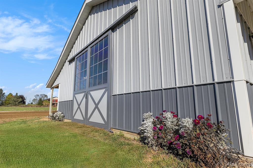 8584 E Parker Road, Laingsburg, MI 48848 — Photo 10