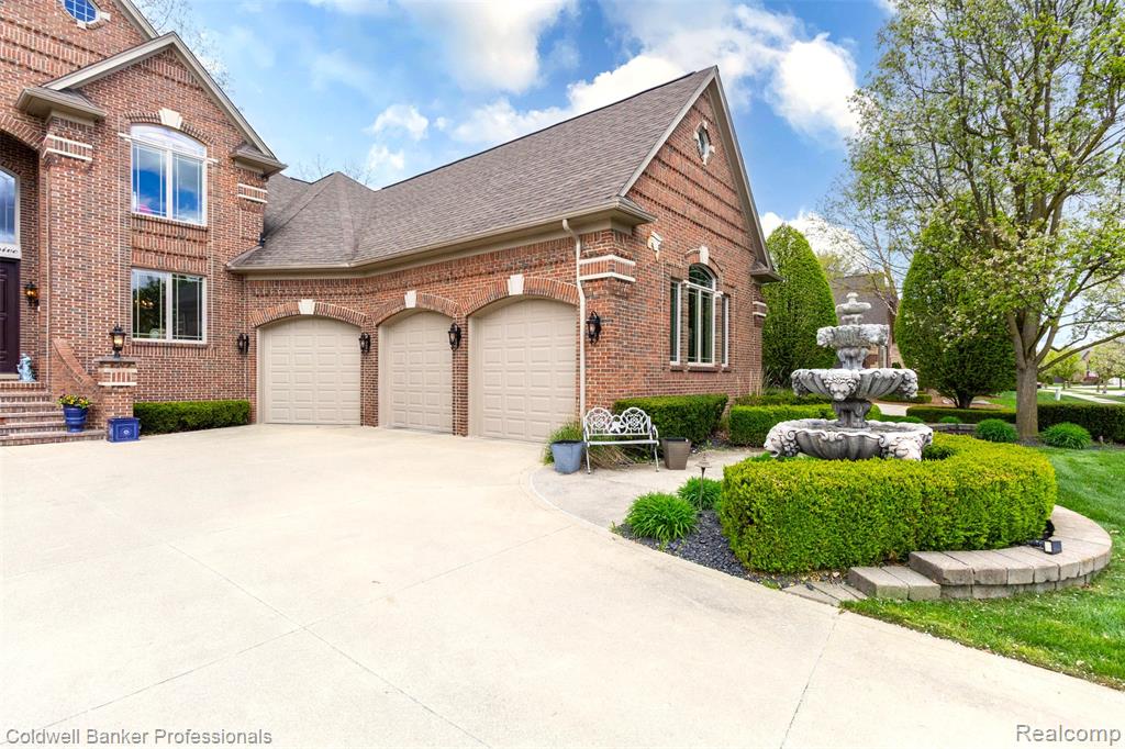 57177 Covington Drive, Washington, MI — Photo 2