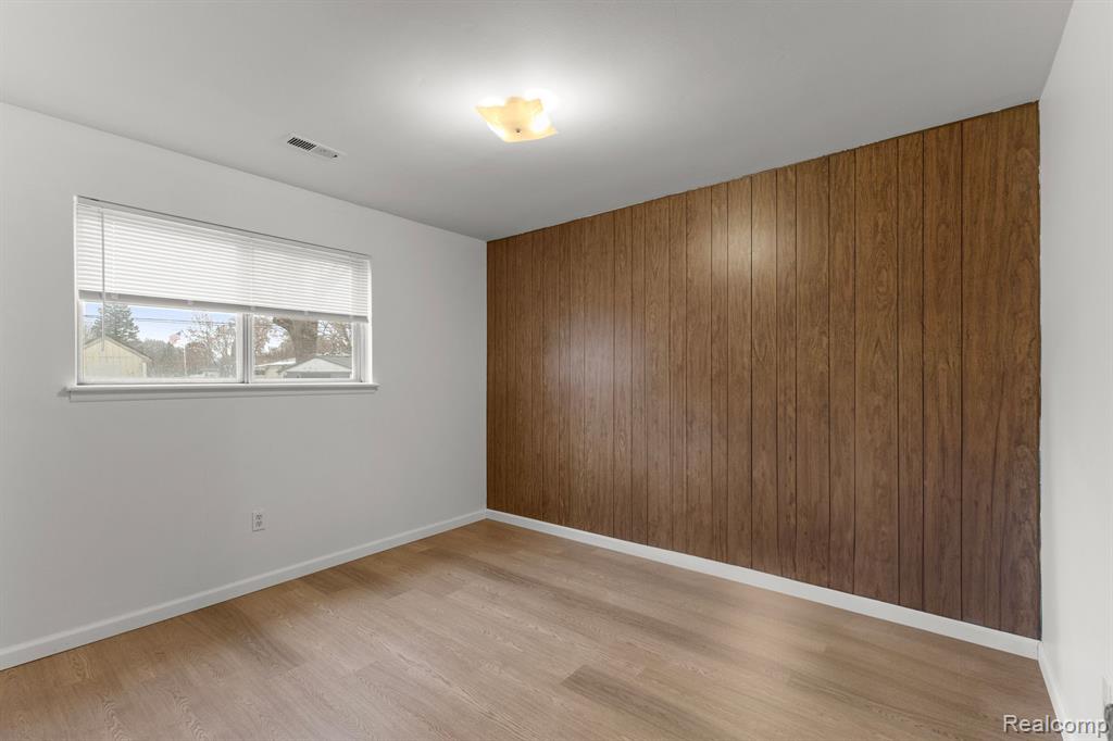 4921 GERTRUDE Street, Dearborn Heights, MI 48125 — Photo 22