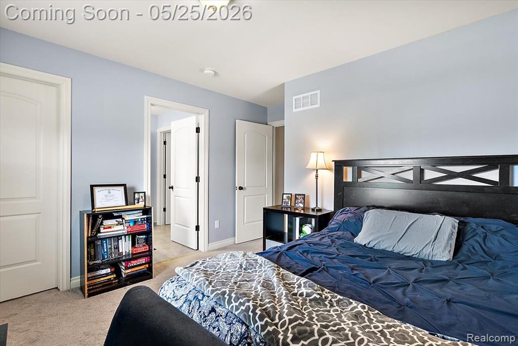 695 Dennison Court, Oakland, MI — Photo 36
