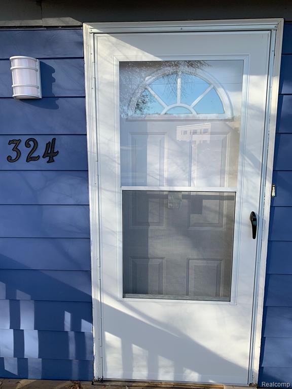 324 EAST Street, Holly, MI 48442 — Photo 35