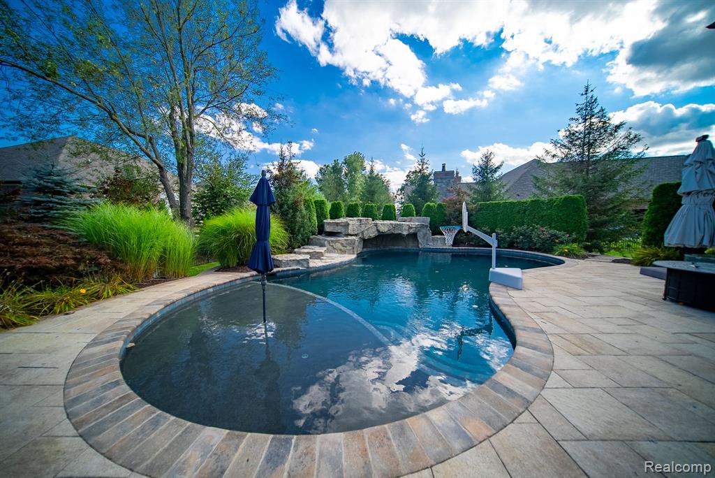 62578 POND Drive, Washington, MI — Photo 6