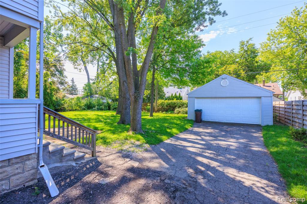 556 E Troy Street, Ferndale, MI 48220 — Photo 21