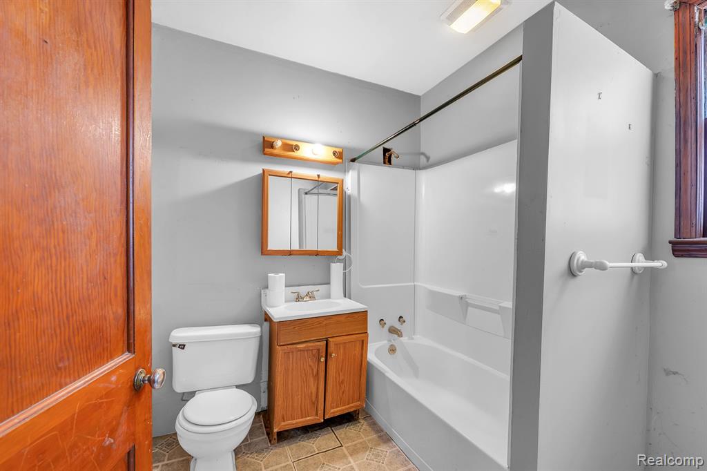 5635 BRANDON Street, Detroit, MI 48209 — Photo 14