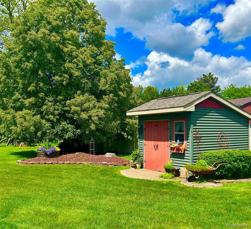 44388 Thunder Bay Drive, Clinton Twp, MI 48038 — Photo 29