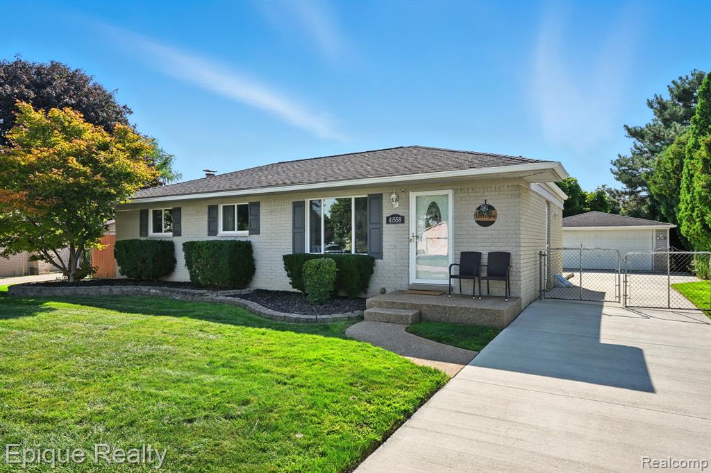 41558 Harvard Drive, Sterling Heights, MI 48313 — Photo 2
