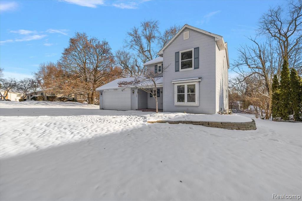 927 Alan Drive, Lake Orion, MI 48362 — Photo 4