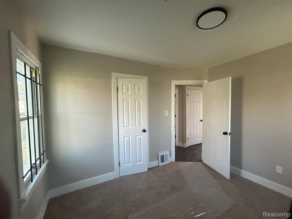 9584 AUBURN Street, Detroit, MI 48228 — Photo 12