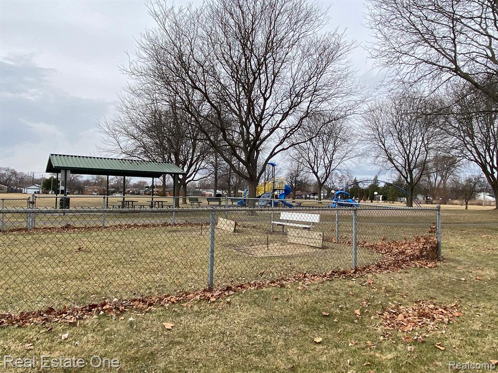 8647 DONNA Street, Westland, MI — Photo 30