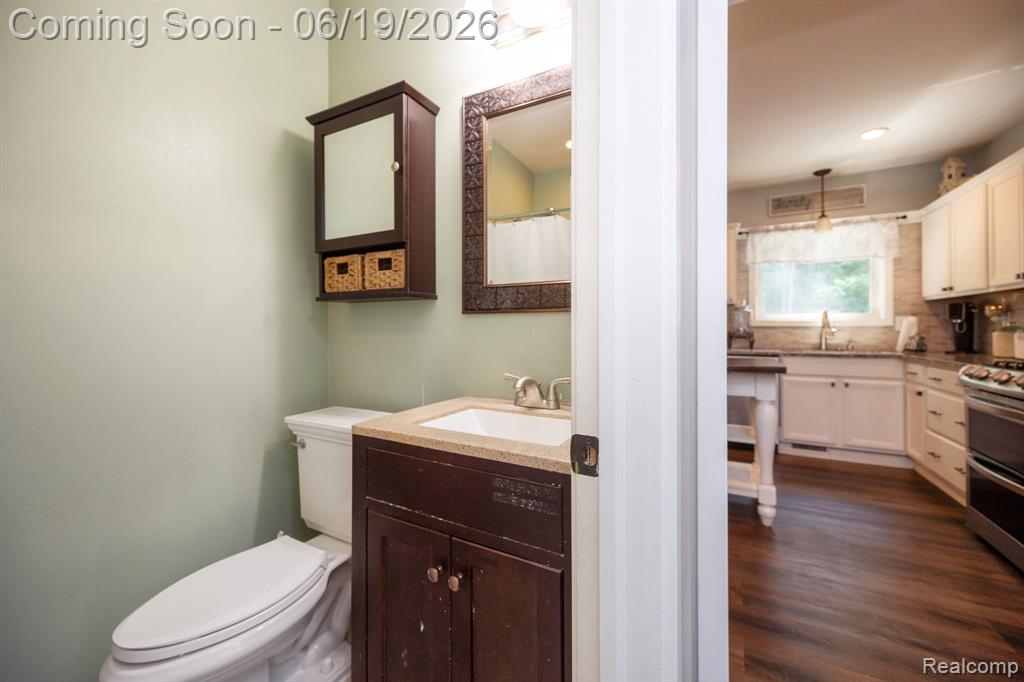 17680 Fox Glen Drive, Riverview, MI 48193 — Photo 33
