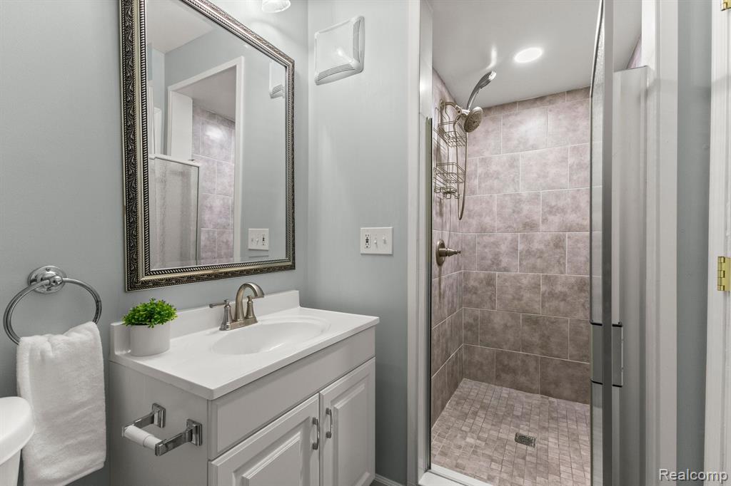 49102 FREESTONE Drive, Northville, MI 48168 — Photo 44