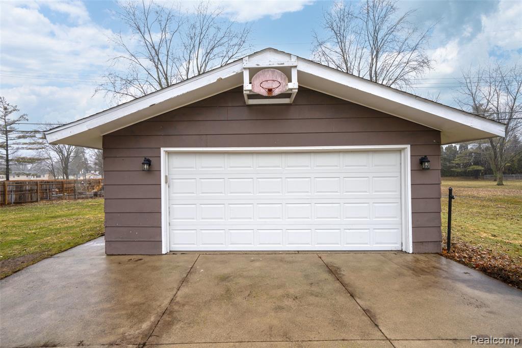 2138 Gratiot Boulevard, Marysville, MI 48040 — Photo 4