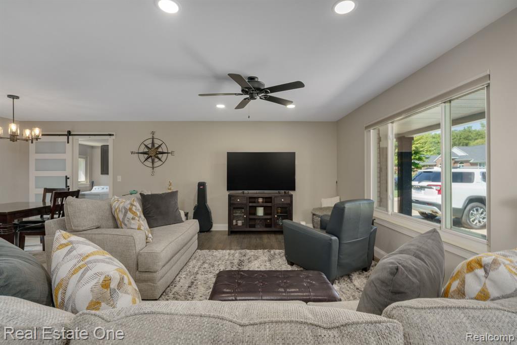 9545 Crown Ridge Drive, White Lake, MI — Photo 14