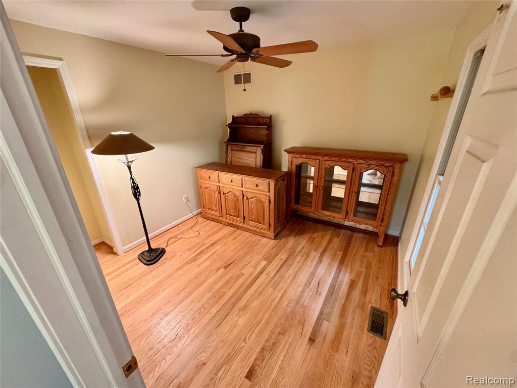 8650 Oak Hill Road, Clarkston, MI 48348 — Photo 29
